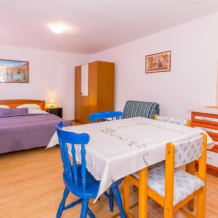 Cozy Apartments Emina Near The Sea เปรมันตูรา ภายนอก รูปภาพ